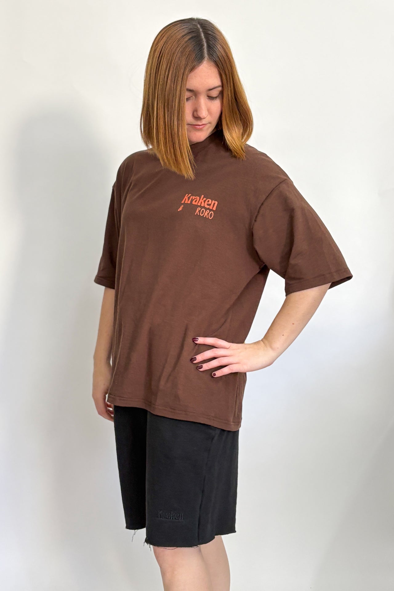 Remera chocolate Los Enamorados x RoRo