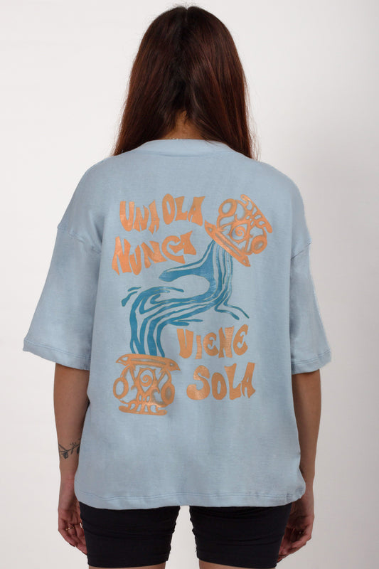 Remera Una Ola celeste