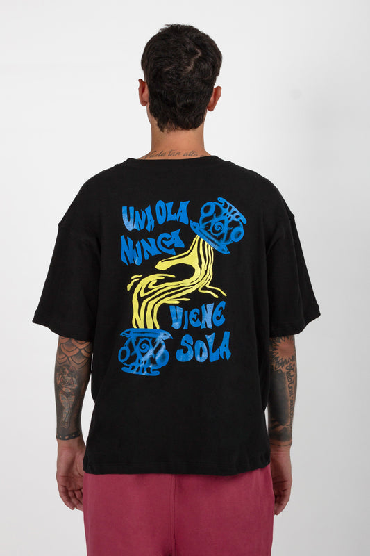 Remera Una Ola negro