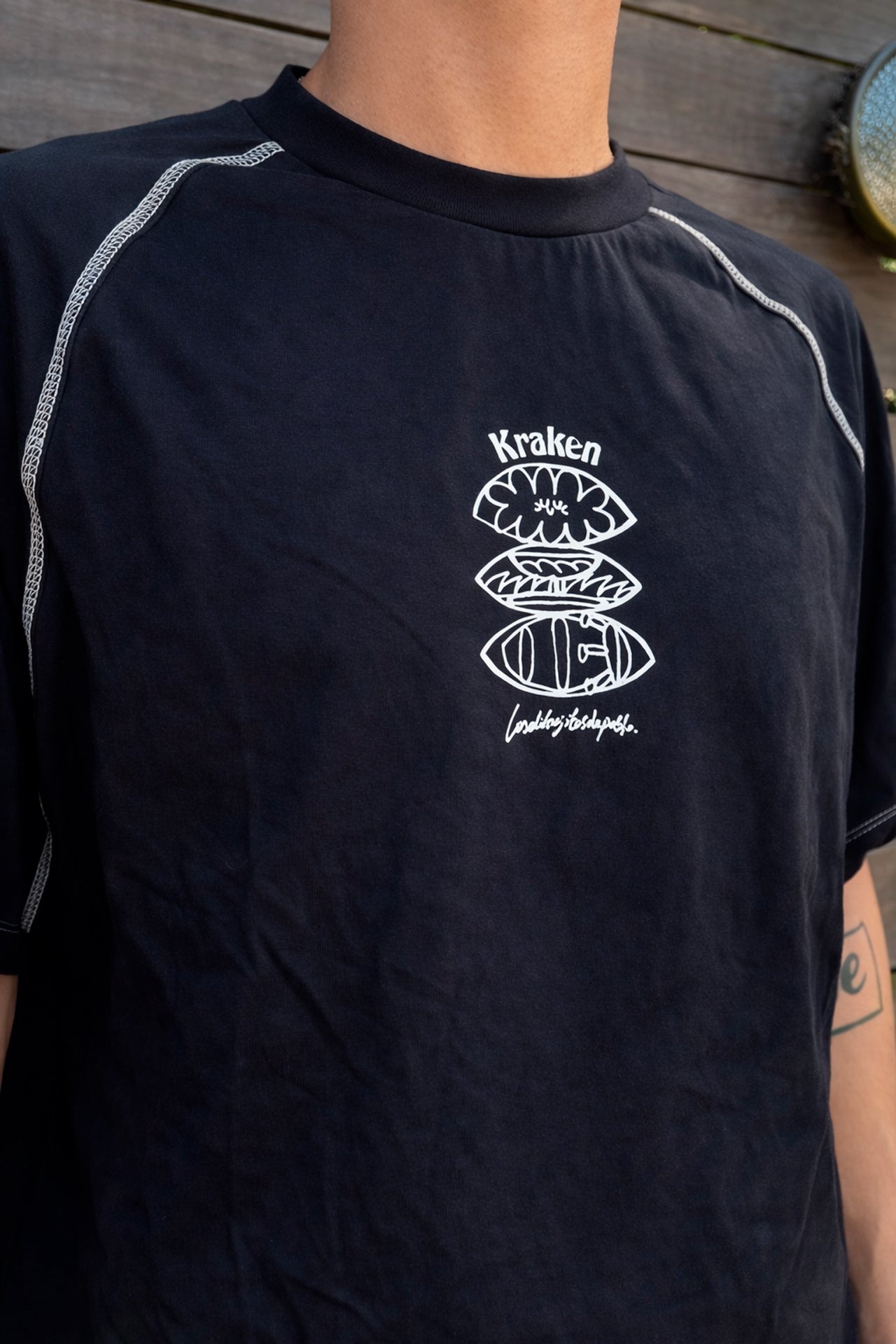 Remera negra x Los dibujitos de Pablo